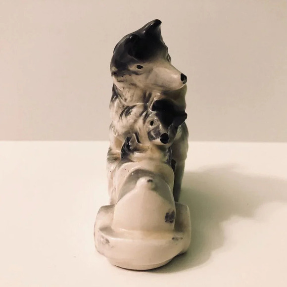 Vintage Husky Dog and Puppy on Small Train 3 Inch Long  Figurine Japan - Picture 3 of 12